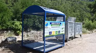 Kumluca Belediyesi'nden Sıfır Atık Projesi: Turizm Bölgelerine Kutular Yerleştirildi