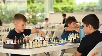 Kumluca'da Satranç Turnuvası Düzenlendi