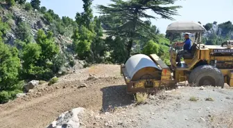 Kumluca'da Yayla Yollarında Bakım ve Onarım Çalışmaları Başlatıldı