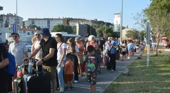 Kurban Bayramı Tatilcileri Ayvalık'tan Midilli Adası'na Geçiş Yapıyor