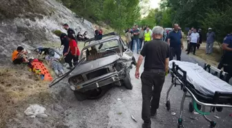 Kütahya'da İki Otomobil Çarpıştı: 5 Yaralı