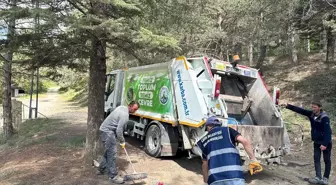 Ladik Belediyesi Piknik Alanlarında Temizlik Çalışmaları Yürüttü