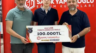 500 Puanla Türkiye Birincisi Olan Öğrenci, Kazandığı Ödülü Yetim Vakfı'na Bağışladı