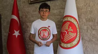 Isparta'da LGS'de Tam Puan Alan Öğrenci Başarılarının Sırlarını Açıkladı