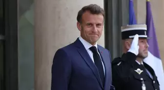 Macron'a eşi neden tokat attı?