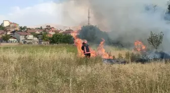 Malatya'da Otluk Alanda Yangın Söndürüldü