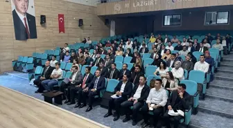 Muş Malazgirt'te Eğitim Değerlendirme Toplantısı Gerçekleştirildi