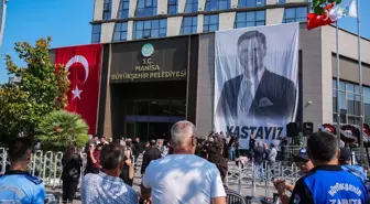 Manisa Büyükşehir Belediye Başkanı Ferdi Zeyrek, Elektrik Akımına Kapılarak Hayatını Kaybetti
