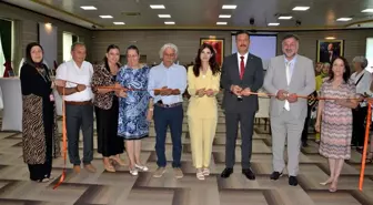 Kadın ve Demokrasi Vakfı'ndan El Emeği Ürünler Sergisi