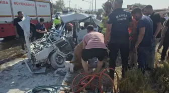 Kula'da Otobüs ile Otomobil Çarpıştı: 2 Ölü, 1 Yaralı