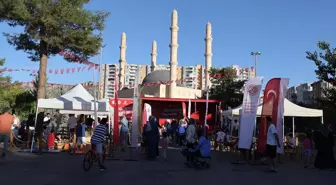 Mardin'de 'Geleneksel Oyunlar Tırı' çocuklarla buluştu