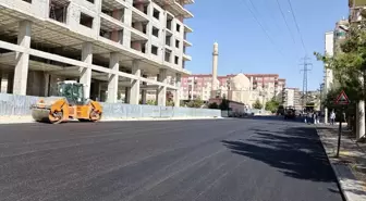 Mardin'de Yol Yapım ve Asfalt Çalışmaları Sürüyor