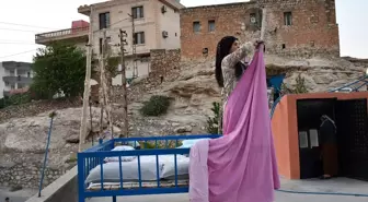 Mardin ve Batman'da Sıcak Havada Damda Yıldız Seyretme Geleneği
