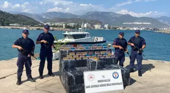 Mersin'de Elektronik Sigara İçin 28 Bin 500 Paket Tütün Çubuğu Ele Geçirildi