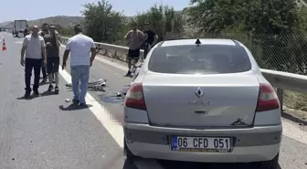 Tarsus'ta Otomobil Kazası: Bir Genç Hayatını Kaybetti