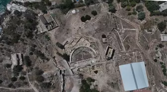 Kelenderis Antik Kenti'nde Roma Dönemine Ait Giriş Kapısı ve Merdiven Bulundu