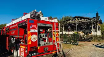 Mersin'de Müstakil Evde Yangın: Ev Kullanılamaz Hale Geldi