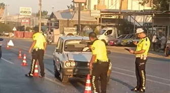 Mersin'de Otomobil ile Motosiklet Çarpıştı: İki Yaralı