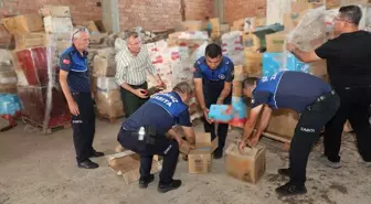 Mersin'de Son Kullanma Tarihi Geçmiş 3,500 Koli Şekerleme İmha Edildi