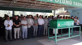 Erdemli'deki Minibüs Kazasında Hayatını Kaybeden Çocuk Toprağa Verildi