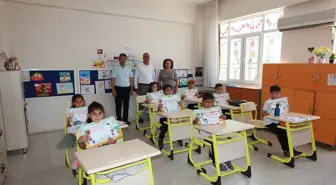 Mersin, Hatay ve Osmaniye'de Öğrencilere Karne Dağıtıldı