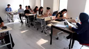 Mersin'de Ücretsiz Üniversiteye Hazırlık Kursları Başladı