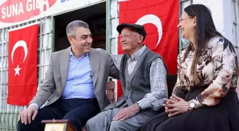 Mersin Valisi, Yarım Asırlık Bakkala Plaket Verdi