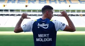 Mert Müldür neden kırmızı kart gördü? Kırmızı kart doğru mu, yanlış mı - HAKEM GÖRÜŞLERİ!