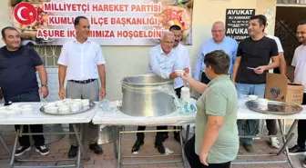 MHP Kumluca İlçe Başkanlığı'ndan Aşure İkramı