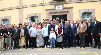 Milli Eğitim Bakanı Tekin, 'Ailem' Dizisinin Setini Ziyaret Etti
