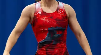 Milli Güreşçiler Budapeşte'de Madalyalar Kazandı
