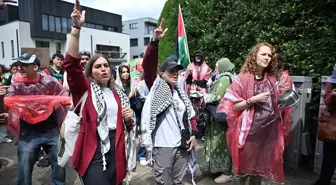 Brüksel'de Filistin Destekçileri Gazze'deki Açlık Krizini Protesto Etti
