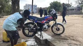 Mozambik'te Kurban Bayramı Hazırlıkları: Zambezi Nehri Kenarında Temizlik Geleneği