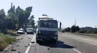 Muğla'da Beton Mikseri ile Minibüs Çarpıştı: 1 Ölü, 12 Yaralı