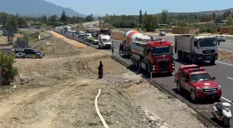 Muğla Seydikemer'de Otluk Alanda Başlayan Yangın Evleri Tehdit Etti