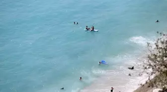 Muğla'da Sıcak Hava Turistleri Sahillere Çekti