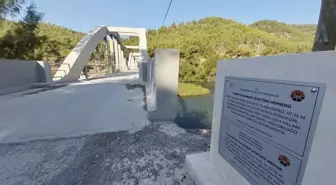 Tarihi Atatürk Köprüsü Restorasyonun Ardından Yeniden Açıldı