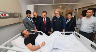 Muğla Valisi Akbıyık, Depremzedeleri Ziyaret Etti