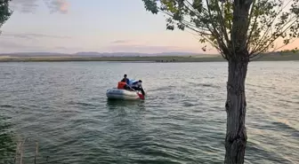 Muş'ta Barajda Kaybolan Genç İçin Arama Çalışmaları Başlatıldı