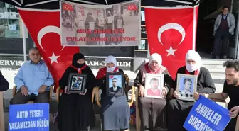 Muş'ta Ailelerin PKK'ya Yönelik Eylemi Devam Ediyor