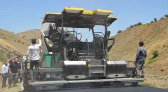 Yarkaya Köyü Yolu Sıcak Asfaltla Kaplandı
