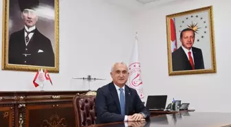 Muş Valisi Avni Çakır'dan 30 Ağustos Zafer Bayramı Mesajı