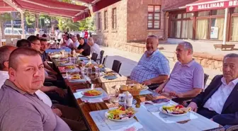 Nallıhan Belediye Başkanı Esnaflarla Kahvaltıda Buluştu