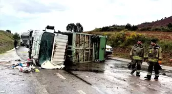 Ankara'nın Nallıhan İlçesinde Çöp Kamyonu Devrildi: Sürücü Hayatını Kaybetti