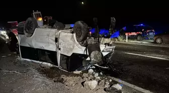 Nevşehir'de Minibüs ve Otomobil Çarpıştı: 5 Yaralı