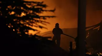 Niğde OSB'deki Ambalaj Fabrikasında Yangın Çıktı