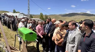 Kadir Canpolat'ın Cenazesi Toprağa Verildi