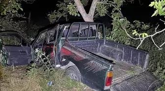 Ödemiş'te Kamyonet ile Otomobil Çarpıştı: 2 Yaralı