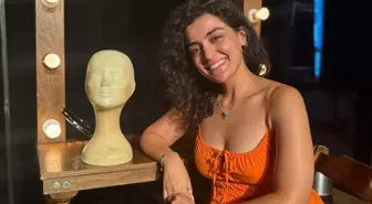Kadıköy'de 'Yan Rol' ile kadın oyuncunun değişim hikayesi sahnede