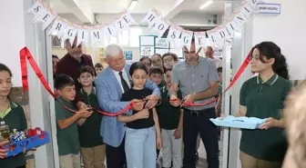 Mikdat Sarıalioğlu Ortaokulu'nda Yıl Sonu Sergisi Düzenlendi